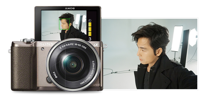 간편하게 즐기는 셀카 촬영, A5100 플립 LCD 셀카 촬영 이미지
